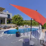 Villa Vera *
