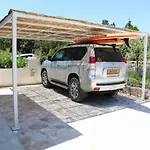 Vera Villa *